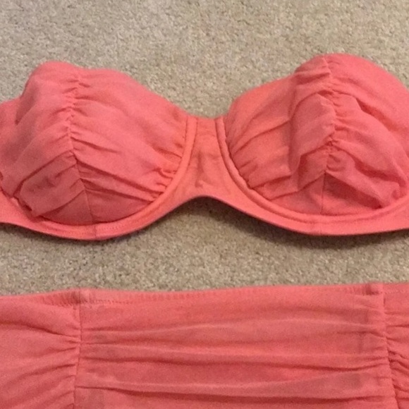 ❌ SOLD - JCrew Rushed Mid Rise Bikini - Picture 2 of 2